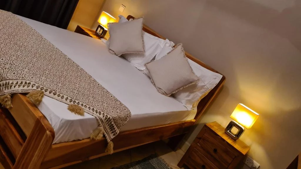 Dainty Home Discount Store -Dainty Home Discount Store 1