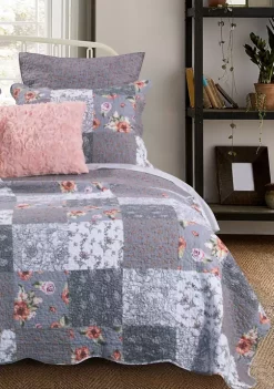 Barefoot Bungalow Giulia Quilt and Pillow Sham Set