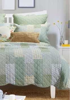 Barefoot Bungalow Juniper Quilt and Pillow Sham Set