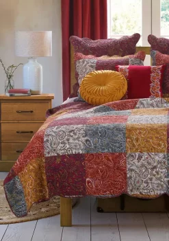 Barefoot Bungalow Paisley Slumber Quilt and Pillow Sham Set