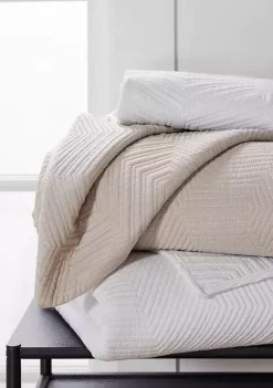 Barefoot Bungalow Parker Quilt and Pillow Sham Set -Dainty Home Discount Store Belk 1275